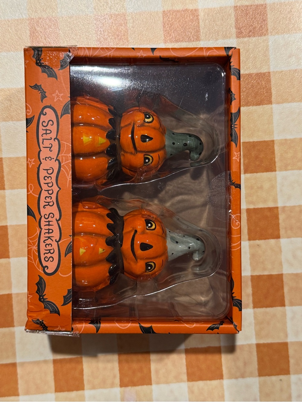 Viral Johanna Parker Pumpkin Jack-O'-Lantern Salt & Pepper Shaker Set - Orange